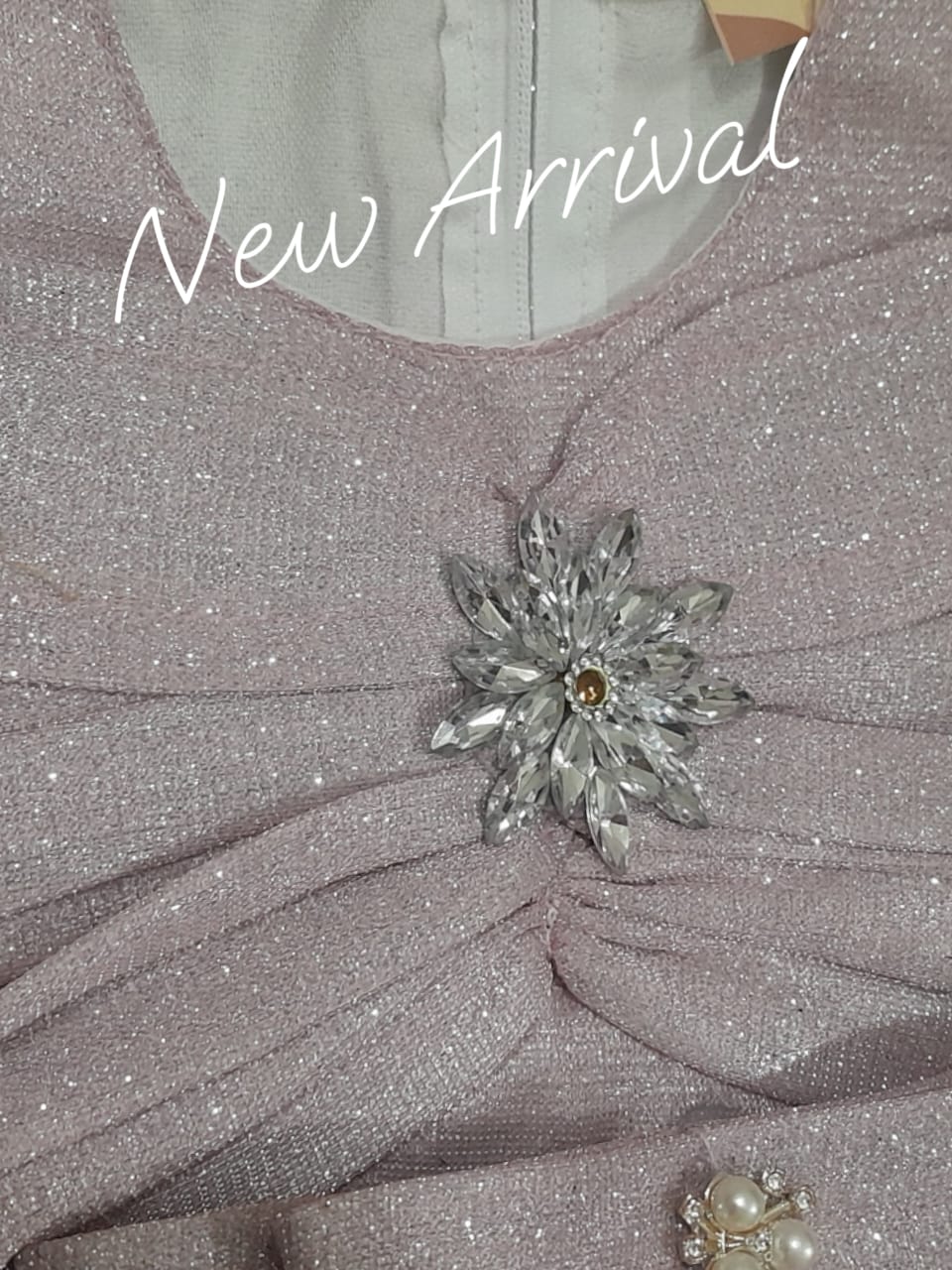 Elegant Occasion Dresses for Girls (4-6 Years) – Shiny Fabric Collection in Sheikhupura - Image 3