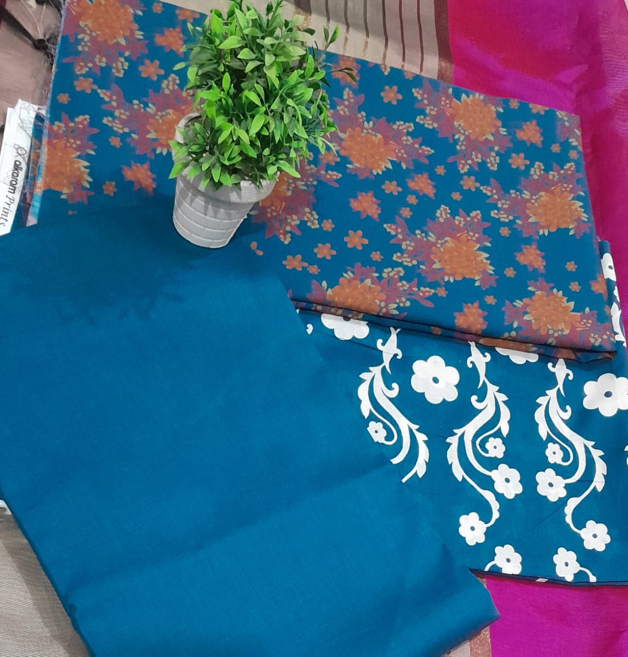 Alkaram Lawn Unstitched Suits – premium lawn suit online Pakistan