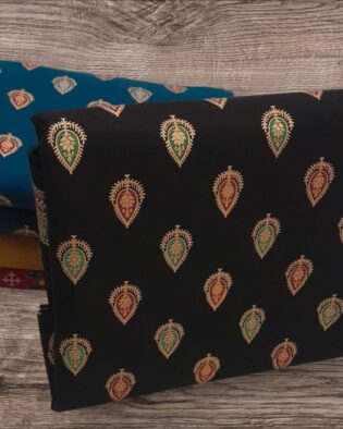 Ladies lawn shopping from the online shop in Sheikhupura